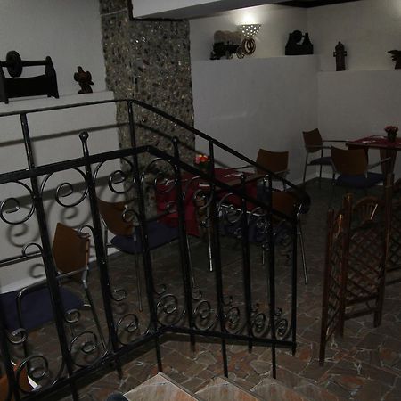 Hotel Doi Taurasi Afumaţi Zewnętrze zdjęcie